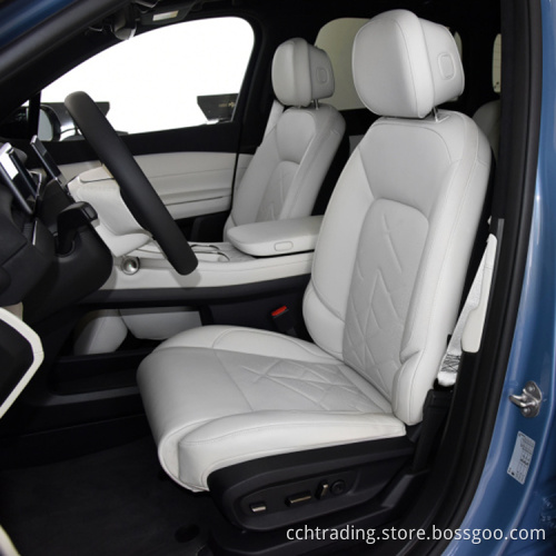 Berlina da 5 posti per adulti intelligente a 4 porte ORA LIGHTING CAT EV AUTO